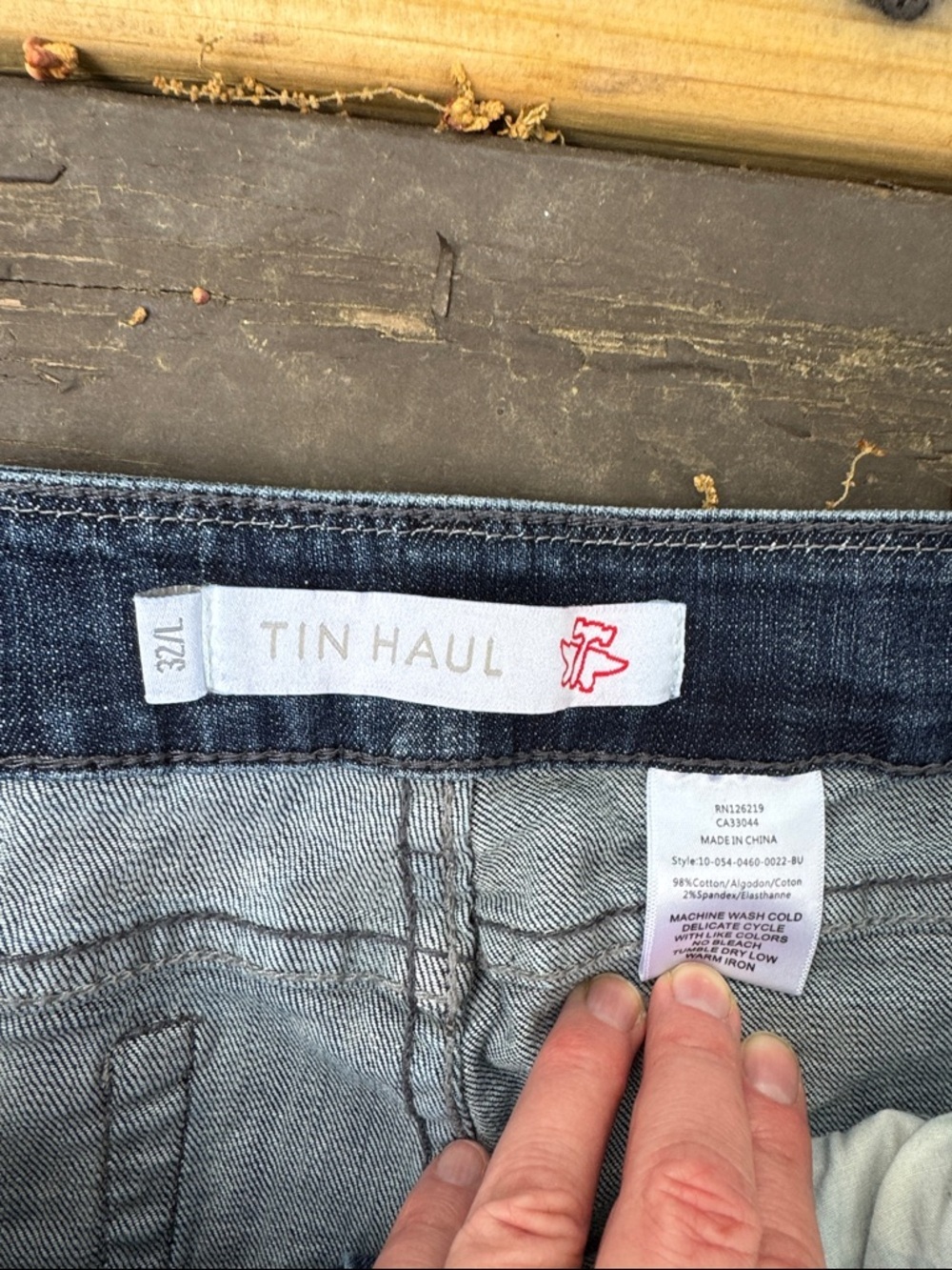 Tin Haul Women's Medium Blue Flare Jeans size 32/L - Picture 2 of 6